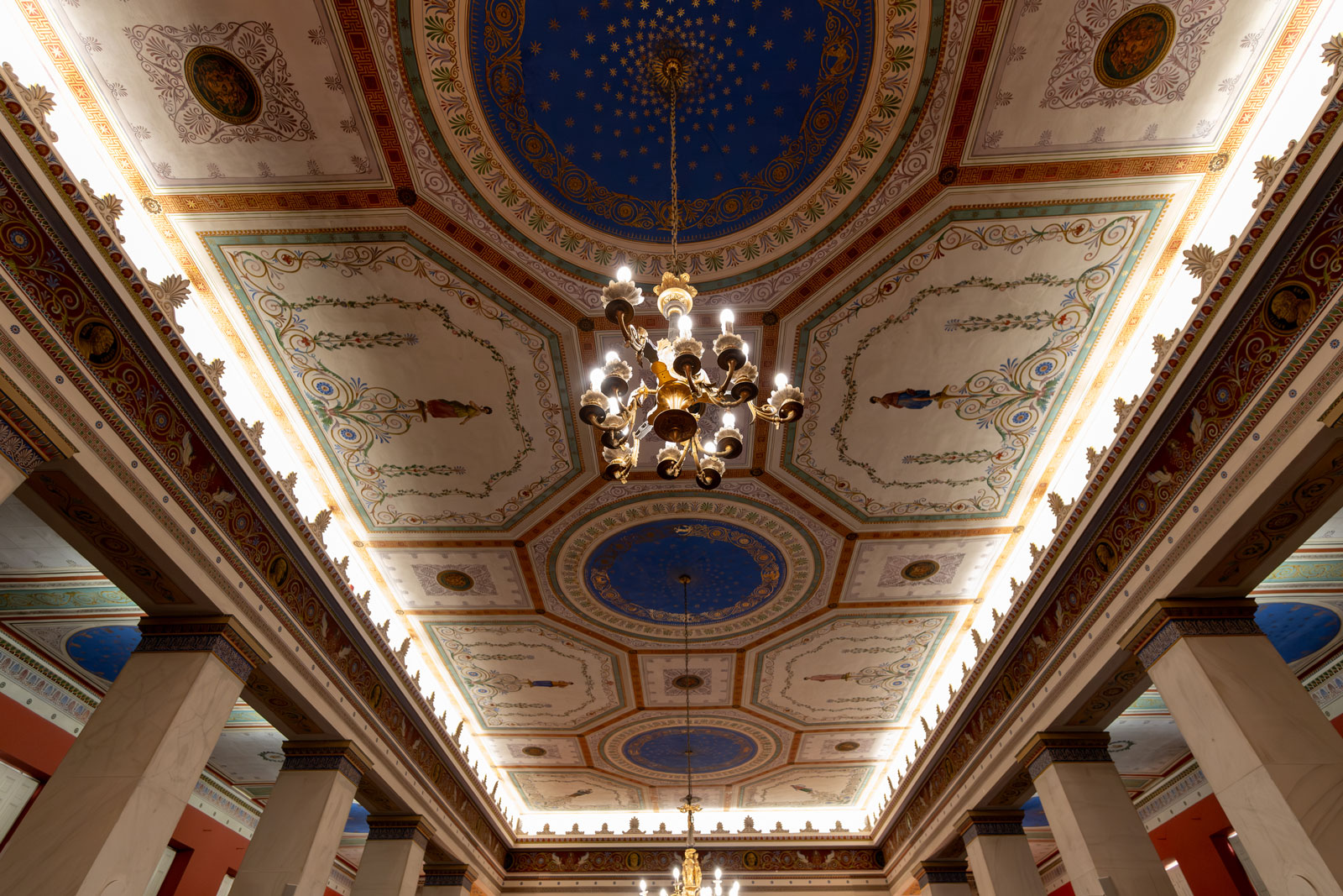 Photographer: Christopher Anagnostopoulos